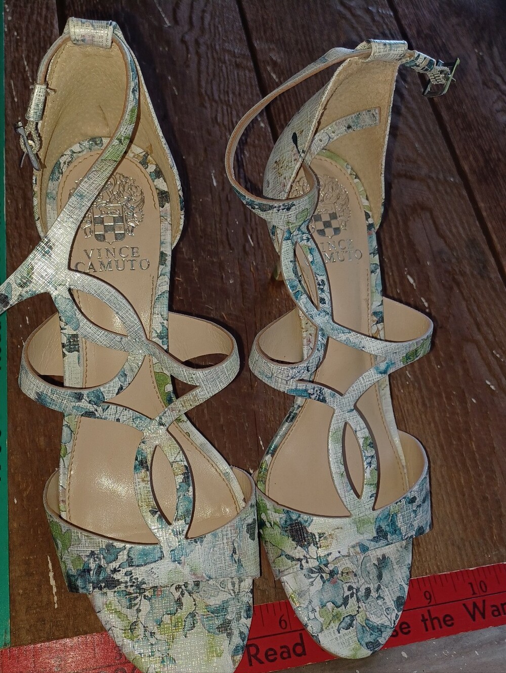 Vince Camuto 8.5  Floral Print Strappy 3 inch Heels in Blue, Green, White